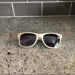 RayBan wayfarer sunglasses